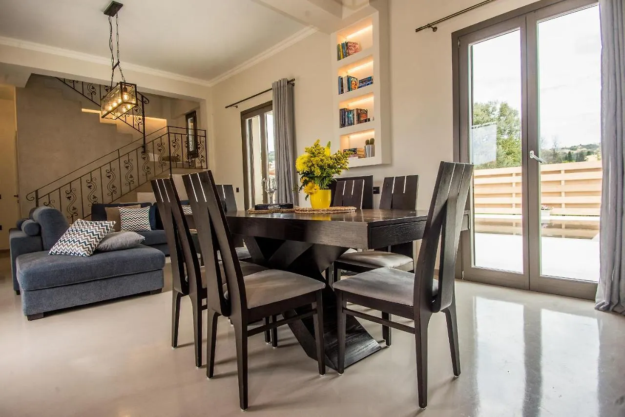 Luxury Villa Chrisi Svoronata