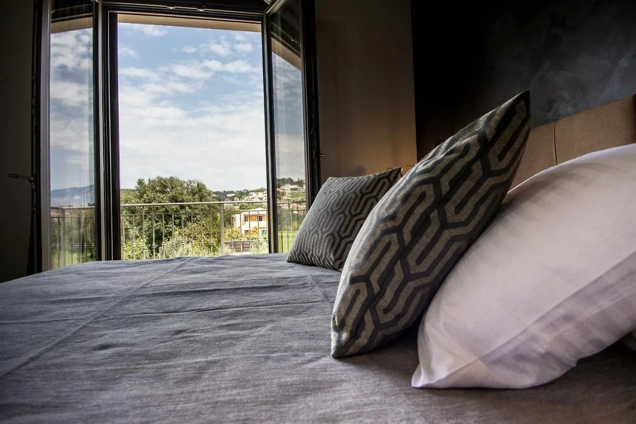 Luxury Villa Chrisi Svoronata