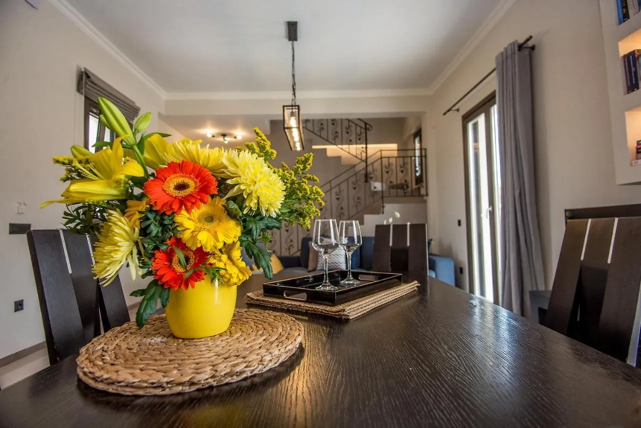 Luxury Villa Chrisi Svoronata